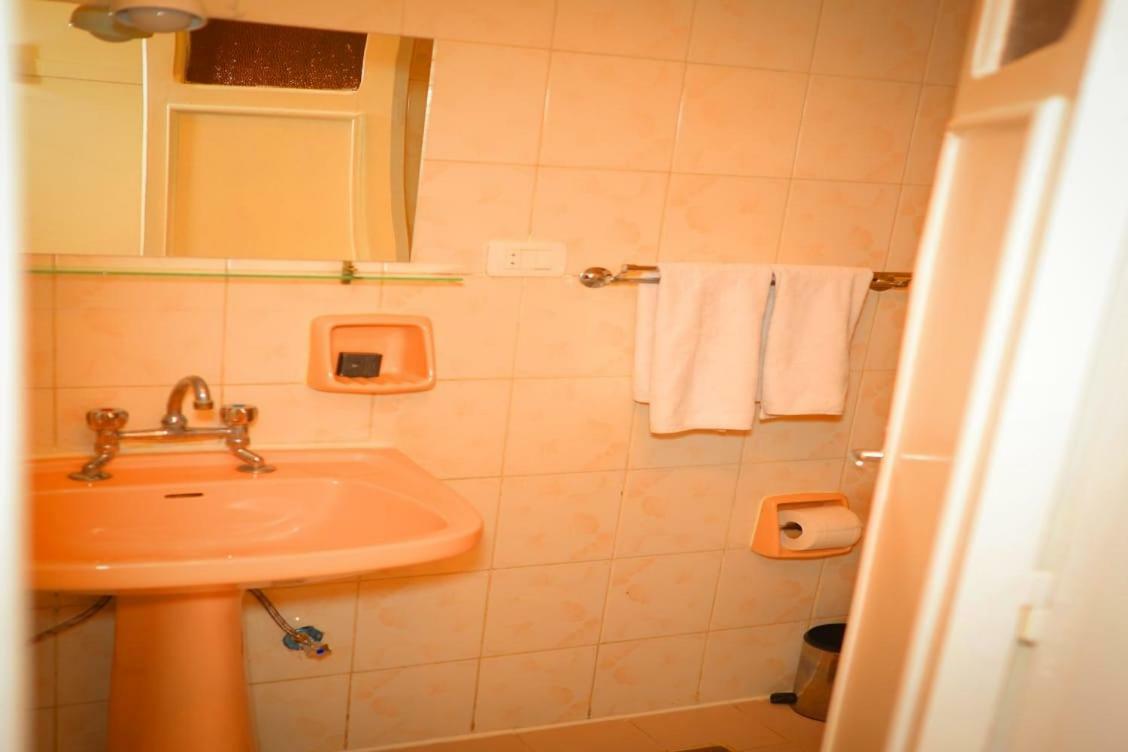 Cleopatra Hotel Aswan Eksteriør bilde