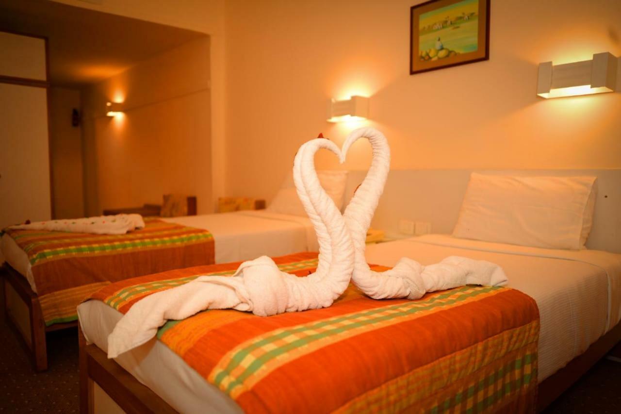 Cleopatra Hotel Aswan Eksteriør bilde