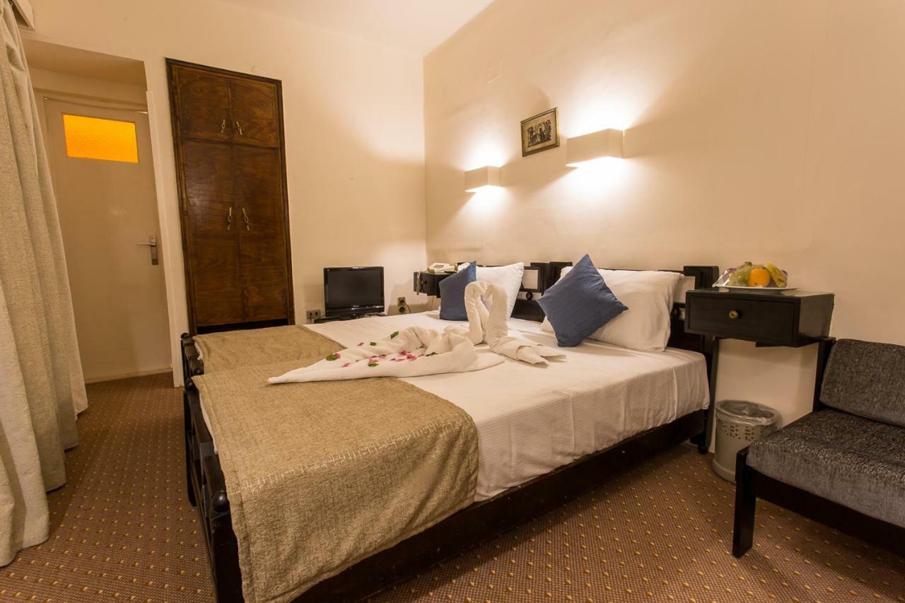 Cleopatra Hotel Aswan Eksteriør bilde